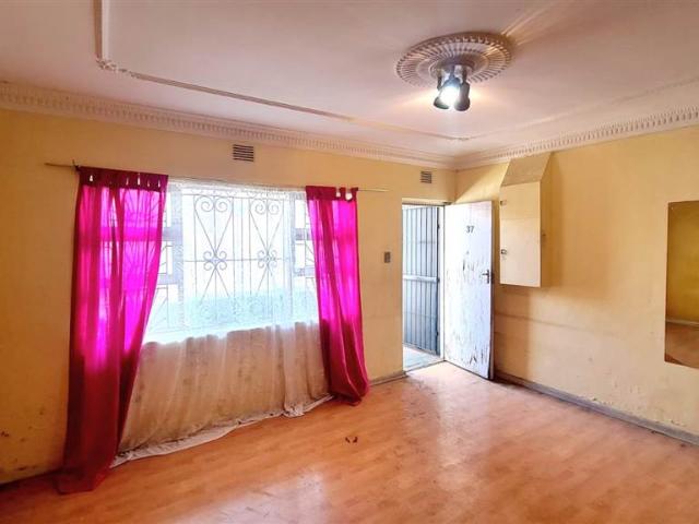 2 Bedroom House in Salt River