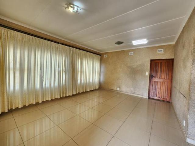 3 Bedroom House in Sea Park