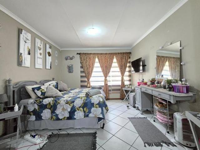 4 Bedroom House in Secunda