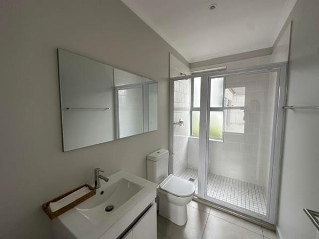 2 Bedroom House in Sheffield Beach