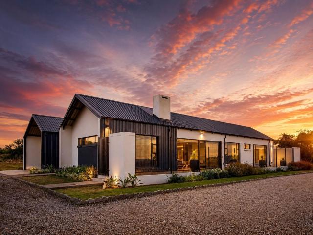 2 Bedroom House in Silver Lakes