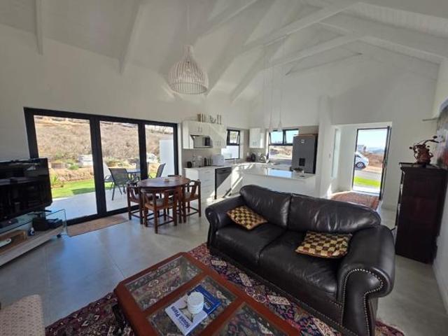2 Bedroom House in St Helena Views