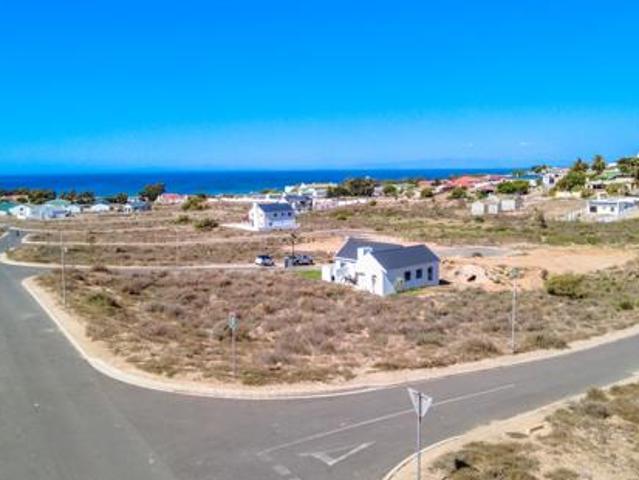 2 Bedroom House in St Helena Views