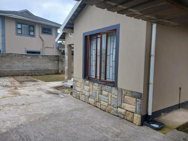 2 Bedroom House in Stanger Manor