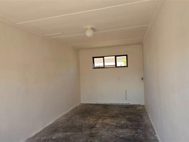 2 Bedroom House in Stilbaai