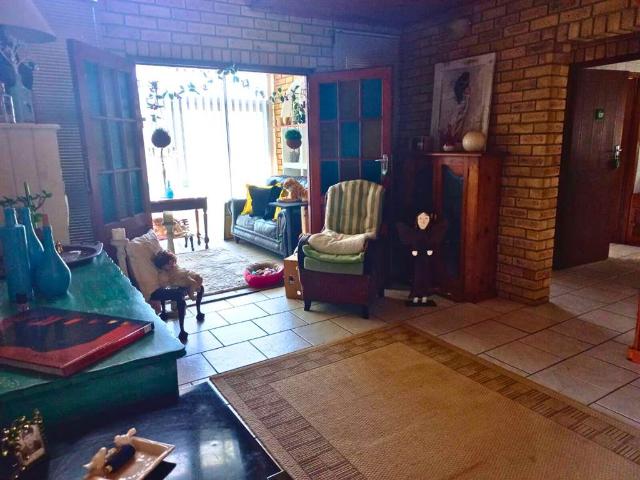 2 Bedroom House in Stilbaai