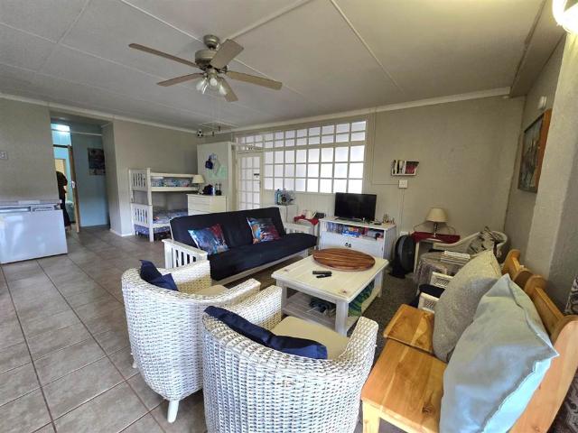 2 Bedroom House in Stilbaai