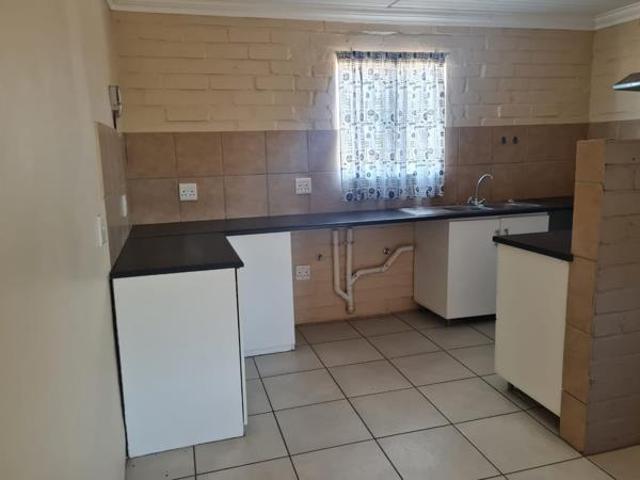 2 Bedroom House in Straussburg