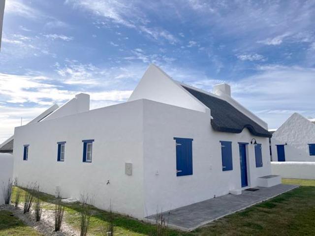 2 Bedroom House in Struisbaai