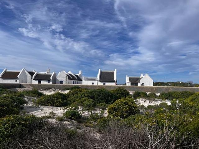 2 Bedroom House in Struisbaai