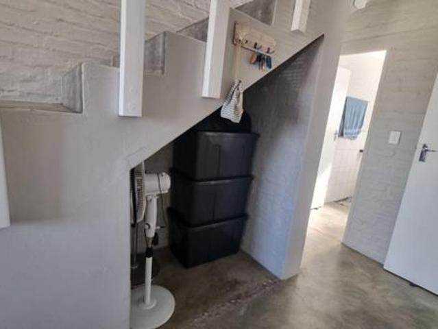 2 Bedroom House in Struisbaai