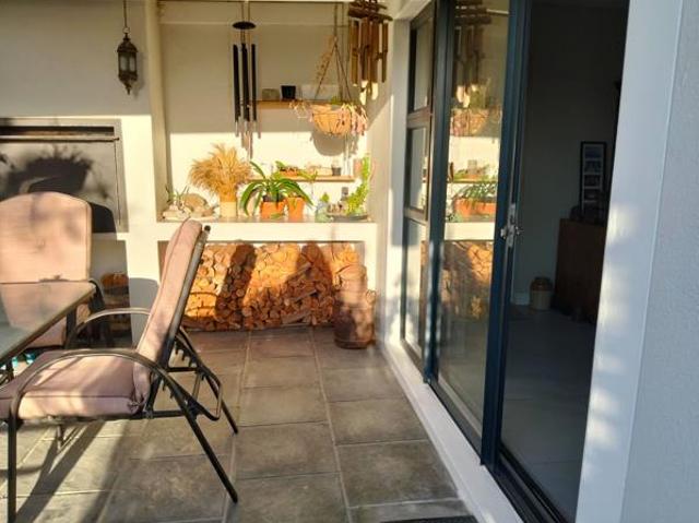 2 Bedroom House in Sunningdale