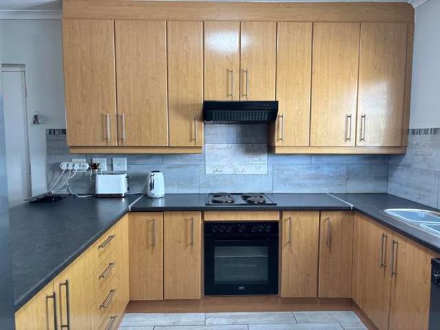 2 Bedroom House in Sunningdale