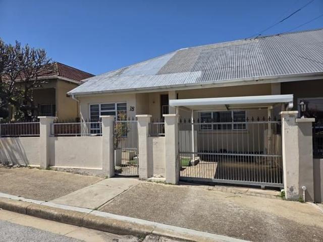 2 Bedroom House in Sydenham