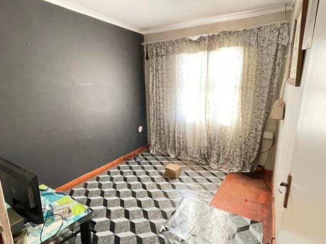 2 Bedroom House in Port Elizabeth Central