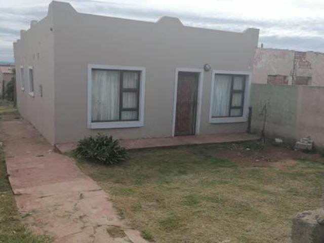 2 Bedroom House in Port Elizabeth Outlying