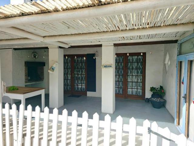 2 Bedroom House in Paternoster