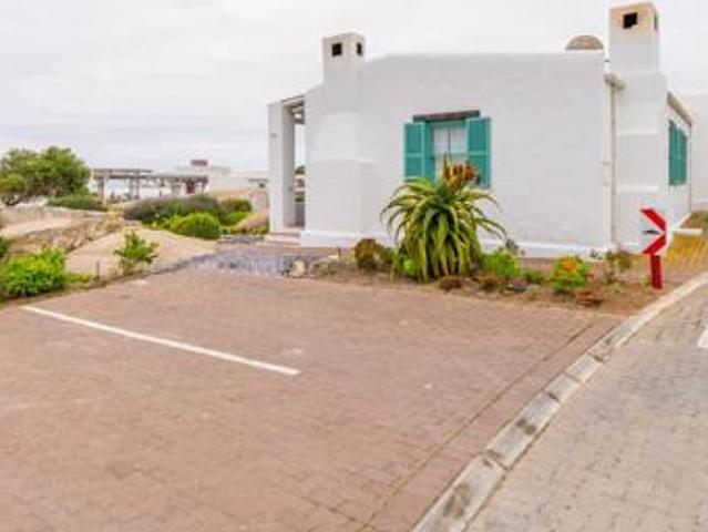 2 Bedroom House in Paternoster