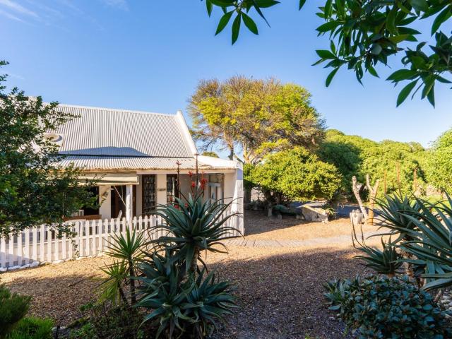 2 Bedroom House in Paternoster