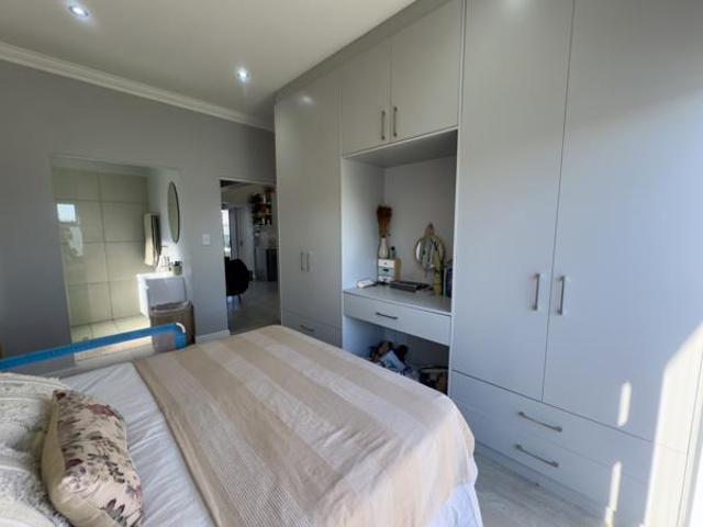 2 Bedroom House in Paarl South