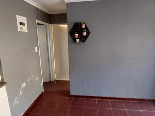 2 Bedroom House in Panorama Gardens