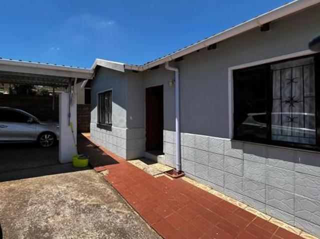2 Bedroom House in Panorama Gardens