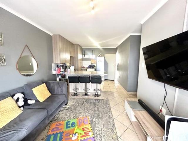 2 Bedroom House in Paramount Estate