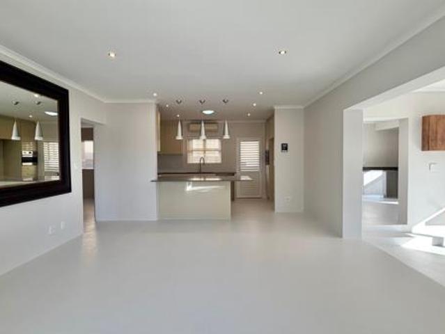 2 Bedroom House in Paradyskloof