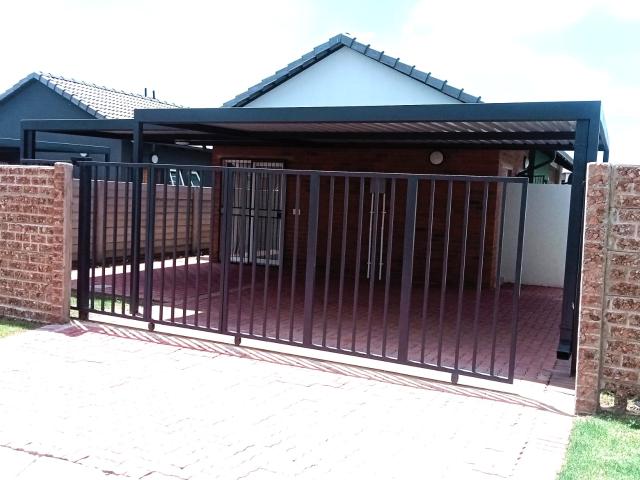 2 Bedroom House in Parkdene