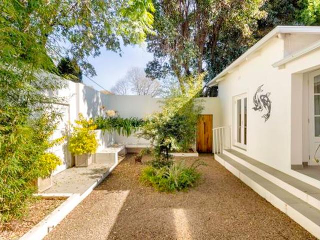 2 Bedroom House in Parkhurst