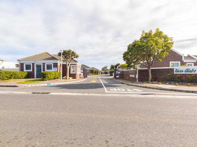 2 Bedroom House in Parklands