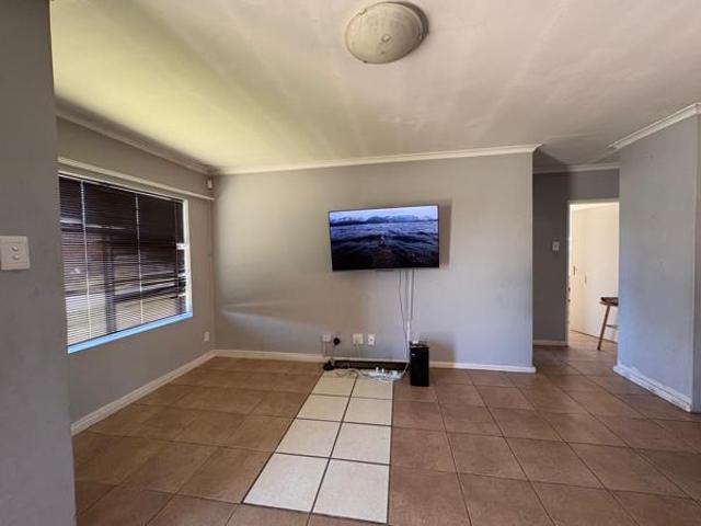 2 Bedroom House in Parsons Vlei