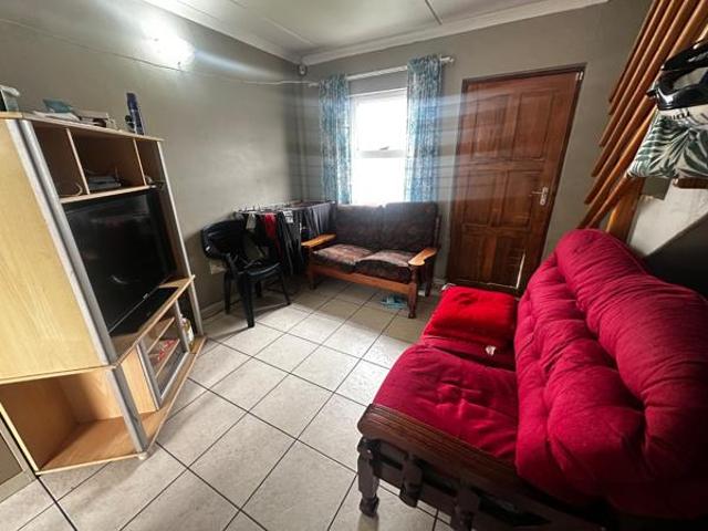 2 Bedroom House in Pelikan Park