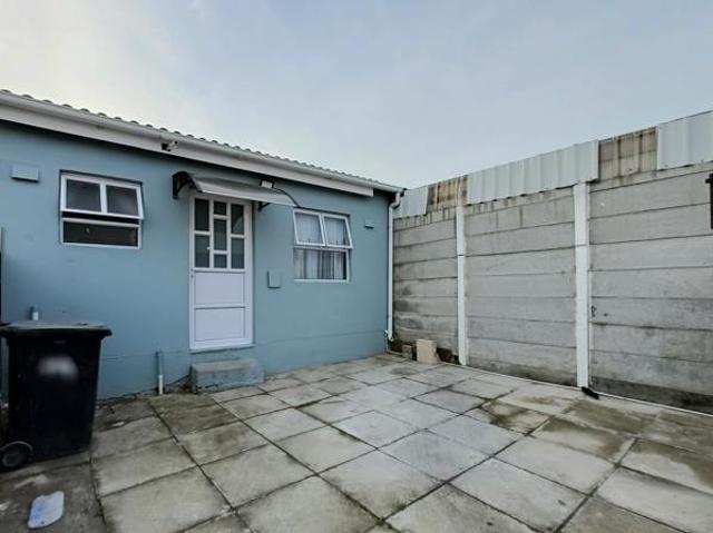 2 Bedroom House in Pelikan Park