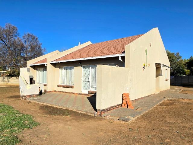 2 Bedroom House in Pellissier