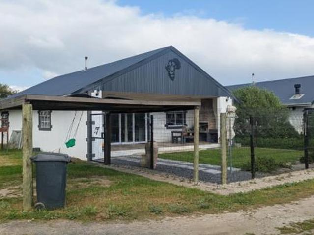 2 Bedroom House in Philippi