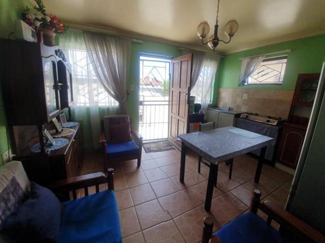 2 Bedroom House in Philippi
