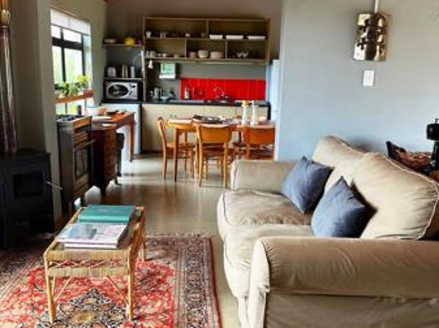 2 Bedroom House in Pringle Bay