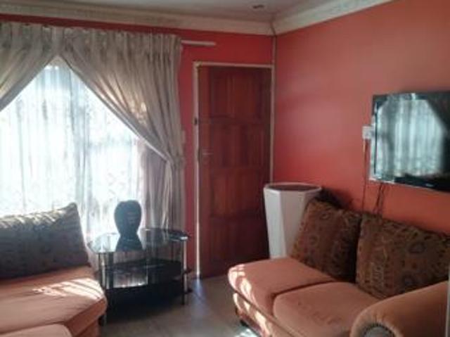 2 Bedroom House in Protea Glen