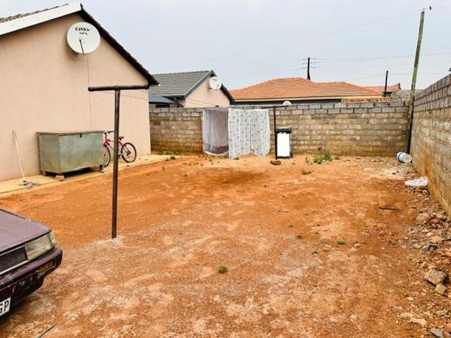 2 Bedroom House in Protea Glen