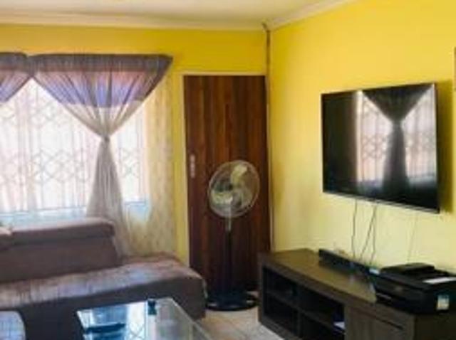 2 Bedroom House in Protea Glen