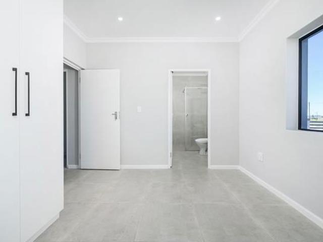 2 Bedroom House in Rowallan Park