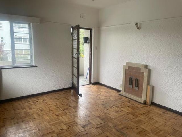 2 Bedroom House in Rondebosch