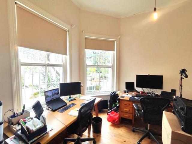 2 Bedroom House in Rondebosch