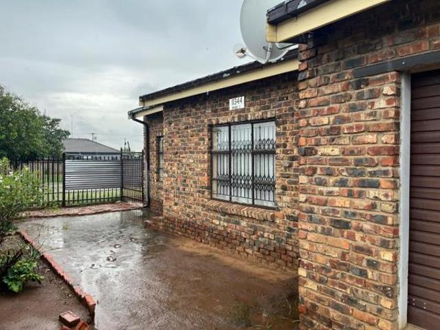 2 Bedroom House in Roodewal