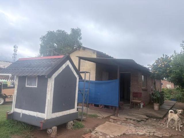2 Bedroom House in Roodepan