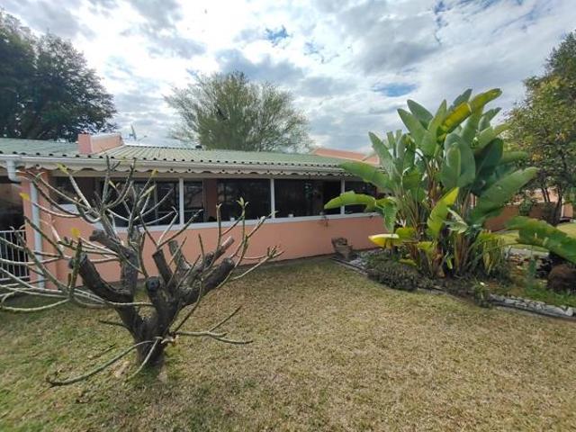 2 Bedroom House in Rooiberg