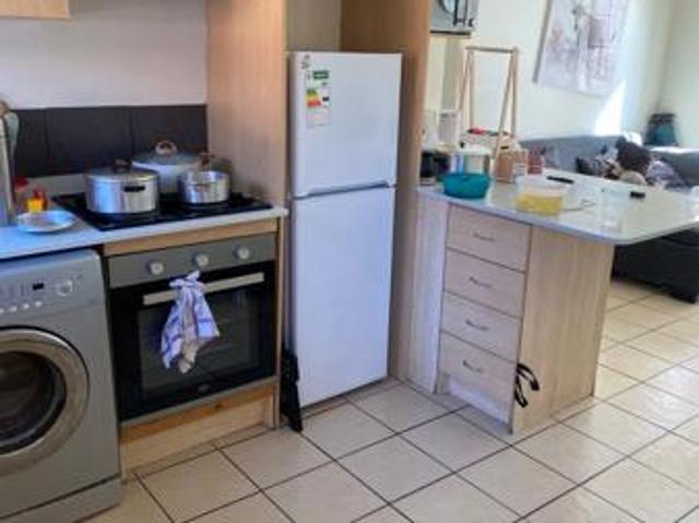 2 Bedroom House in Rooihuiskraal