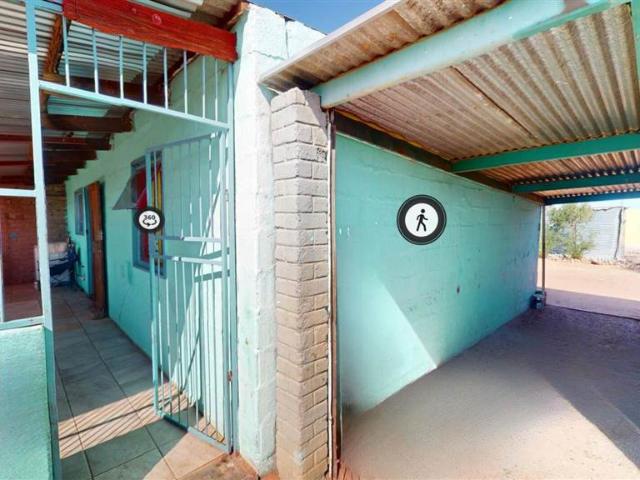 2 Bedroom House in Rosedale