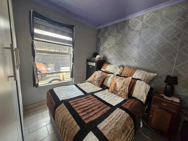 2 Bedroom House in Raceway